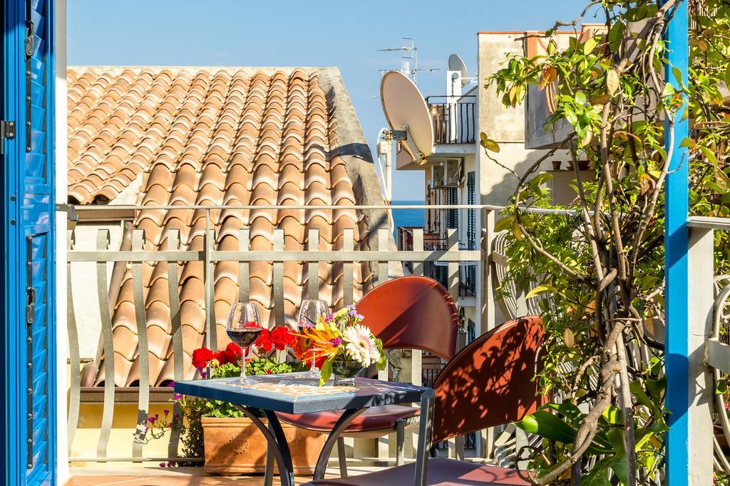 Donna Carmela - Da Rosa Bed & Breakfast Letojanni Luaran gambar